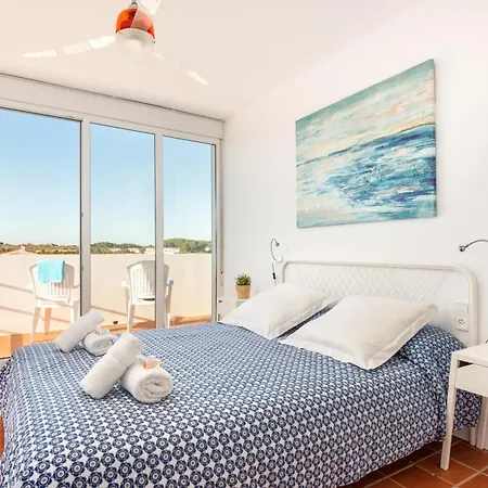 Vamos A La Playa En Menorca Port d'Addaia